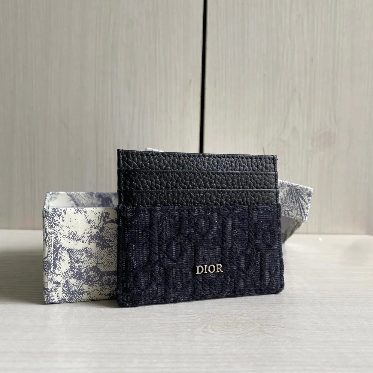 dior card holder