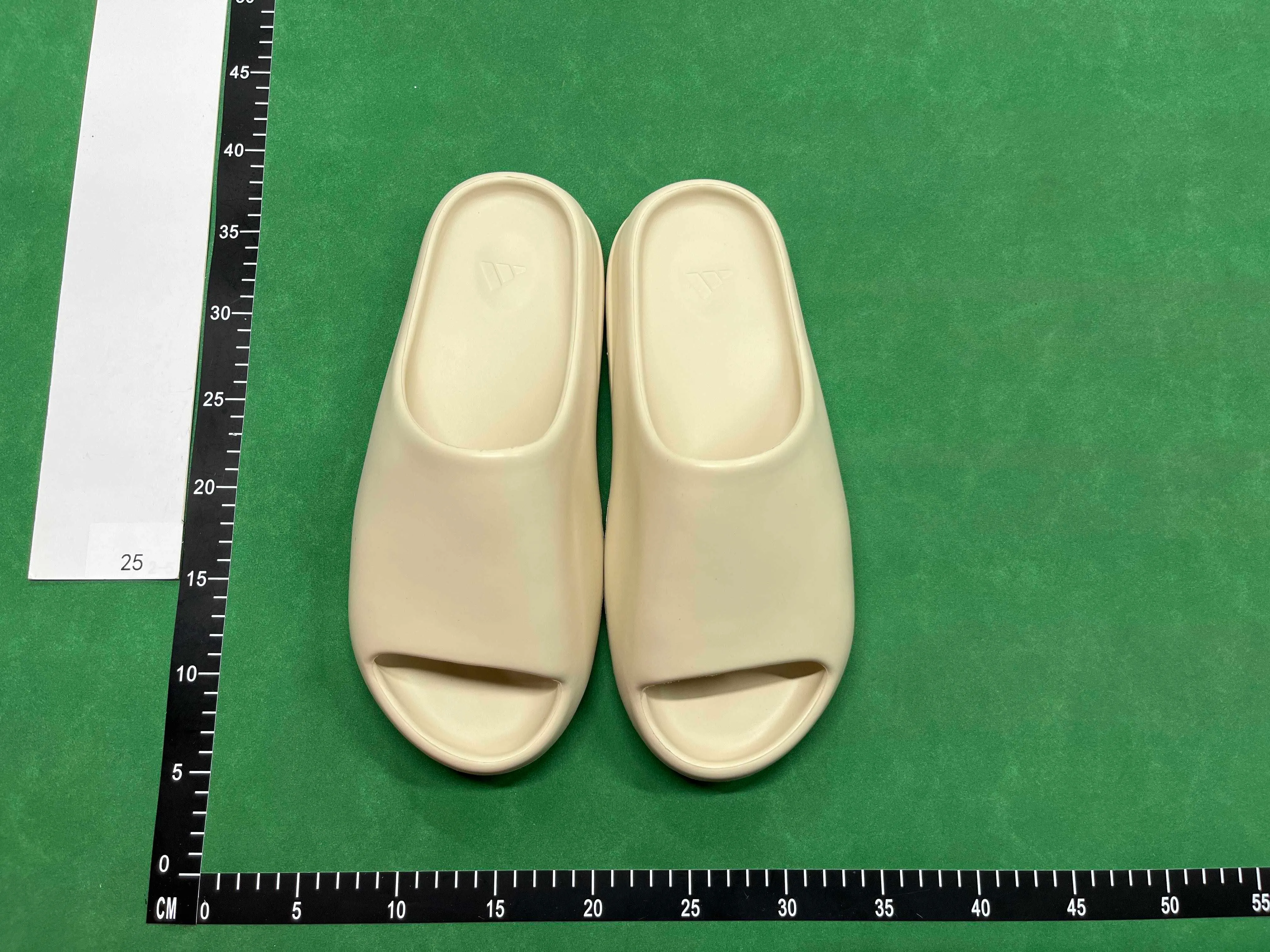 Adidas Yeezy Slide [LW]