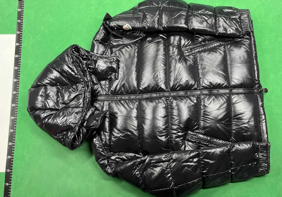 Moncler Maya (Working NFC) (1:1)